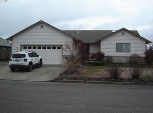 112 Quail Run St, Sutherlin, OR 97479