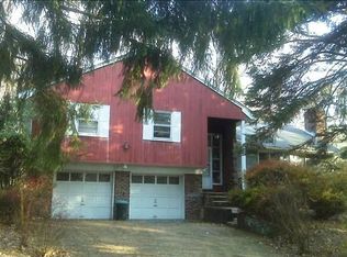 303 Valley Rd, Haworth, NJ 07641