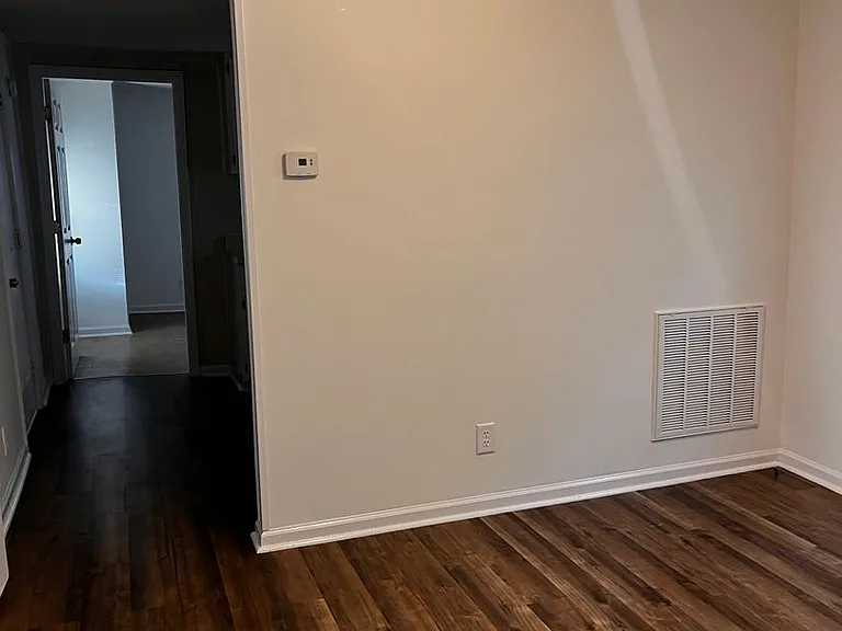 1508 Bay St — Photo 14