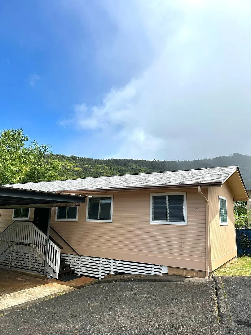 kalihi — Photo 1