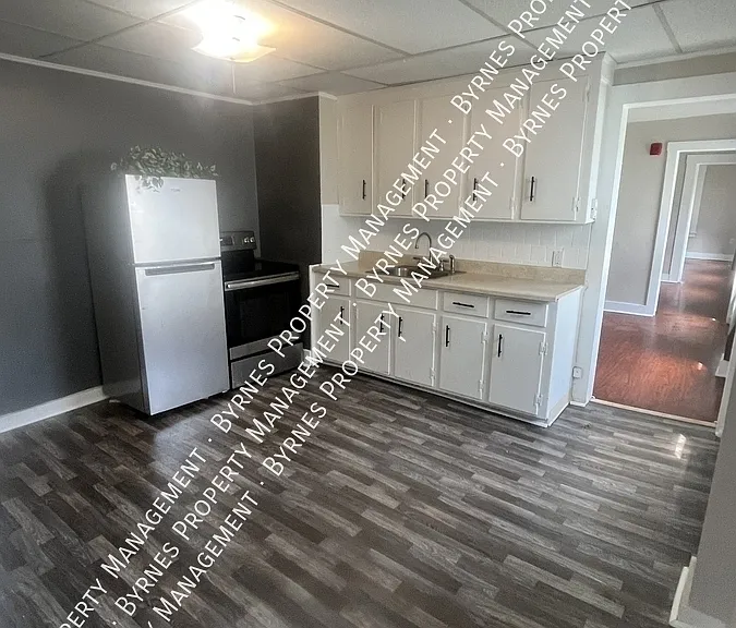 347 Main St #2 — Photo 1