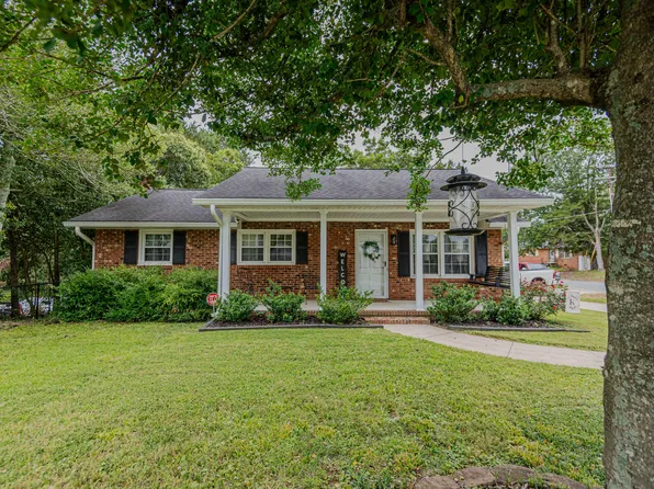 308 Marion St, Graham, NC 27253