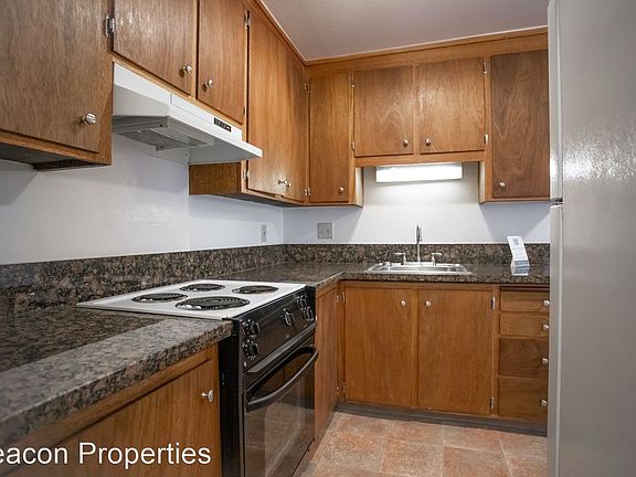 2nd image of 541 Chetwood St #207