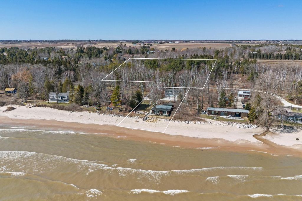 Apartment in Town of Belgium, Ozaukee - View 4