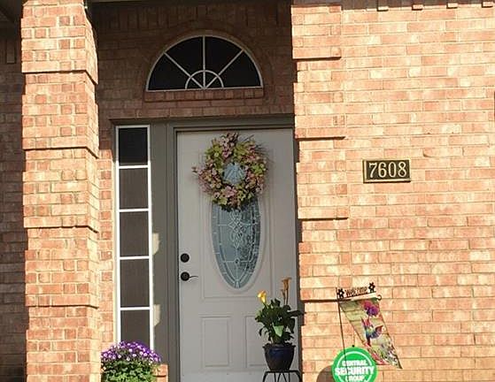 3rd image of 7608 Belcrest Dr