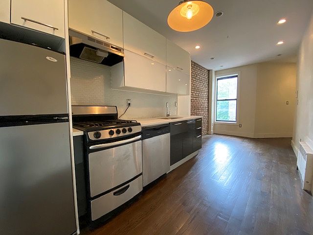 1st image of 153 Starr St #2C