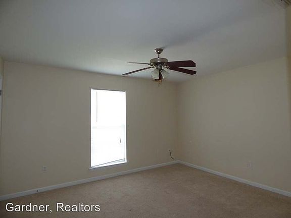 5th image of 13103 Tracewood Dr #B