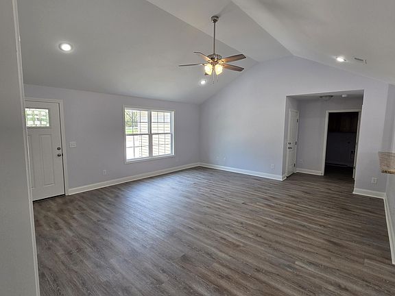 5th image of 1003 S Saint Pauls Church Rd