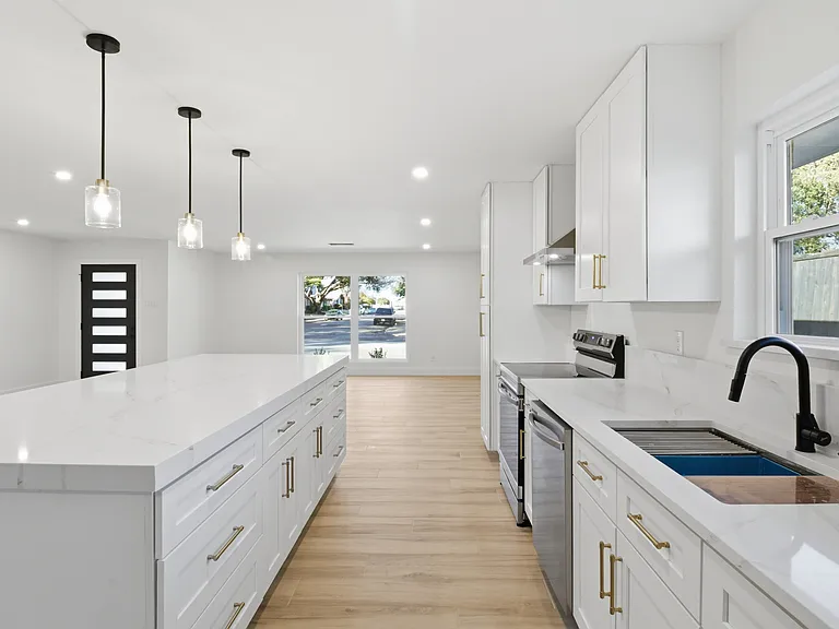 7076 Briarmeadow Dr — Photo 14