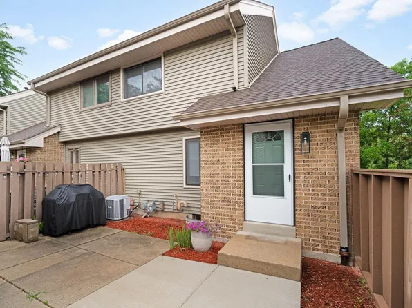 4826 South 19th STREET, Milwaukee, WI 53221