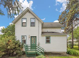 412 Oak Ave SE, Montgomery, MN 56069