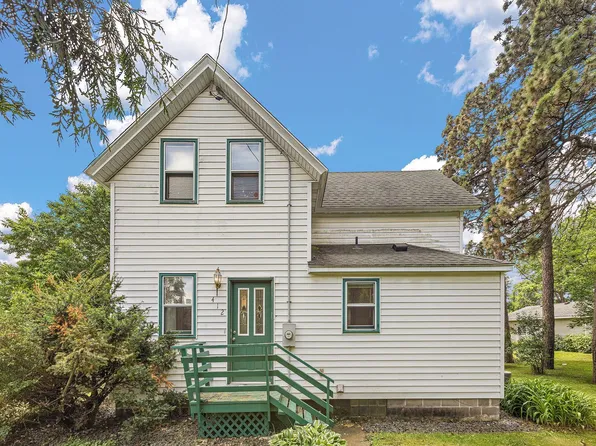412 Oak Ave SE, Montgomery, MN 56069