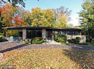 8700 Standish Rd, Alexandria, VA 22308