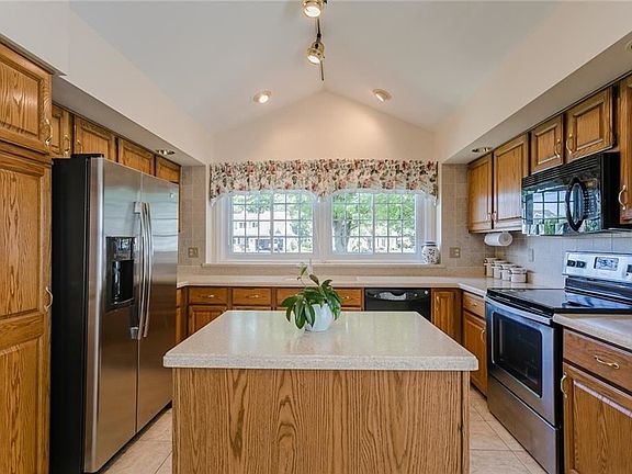 5th image of 129 Eaglesfield Way