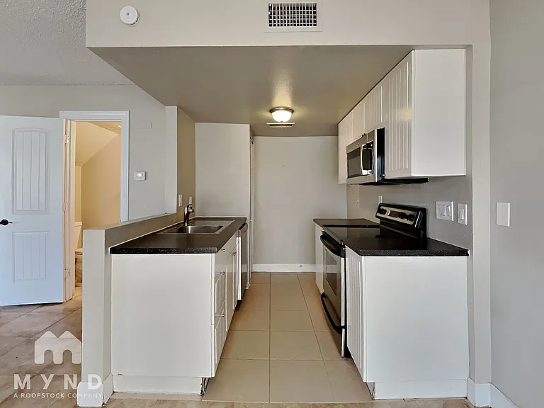 2132 W Glenrosa Ave #78B — Photo 10