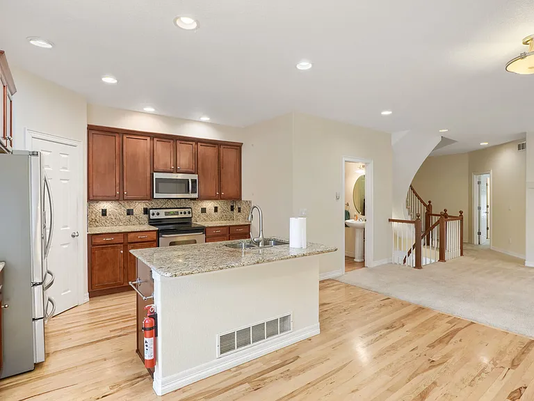 692 Louis Dr #1 — Photo 12