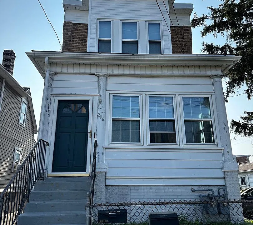 206 Saude Ave