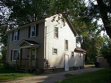 3rd image of 1608 Vernon Ave NW