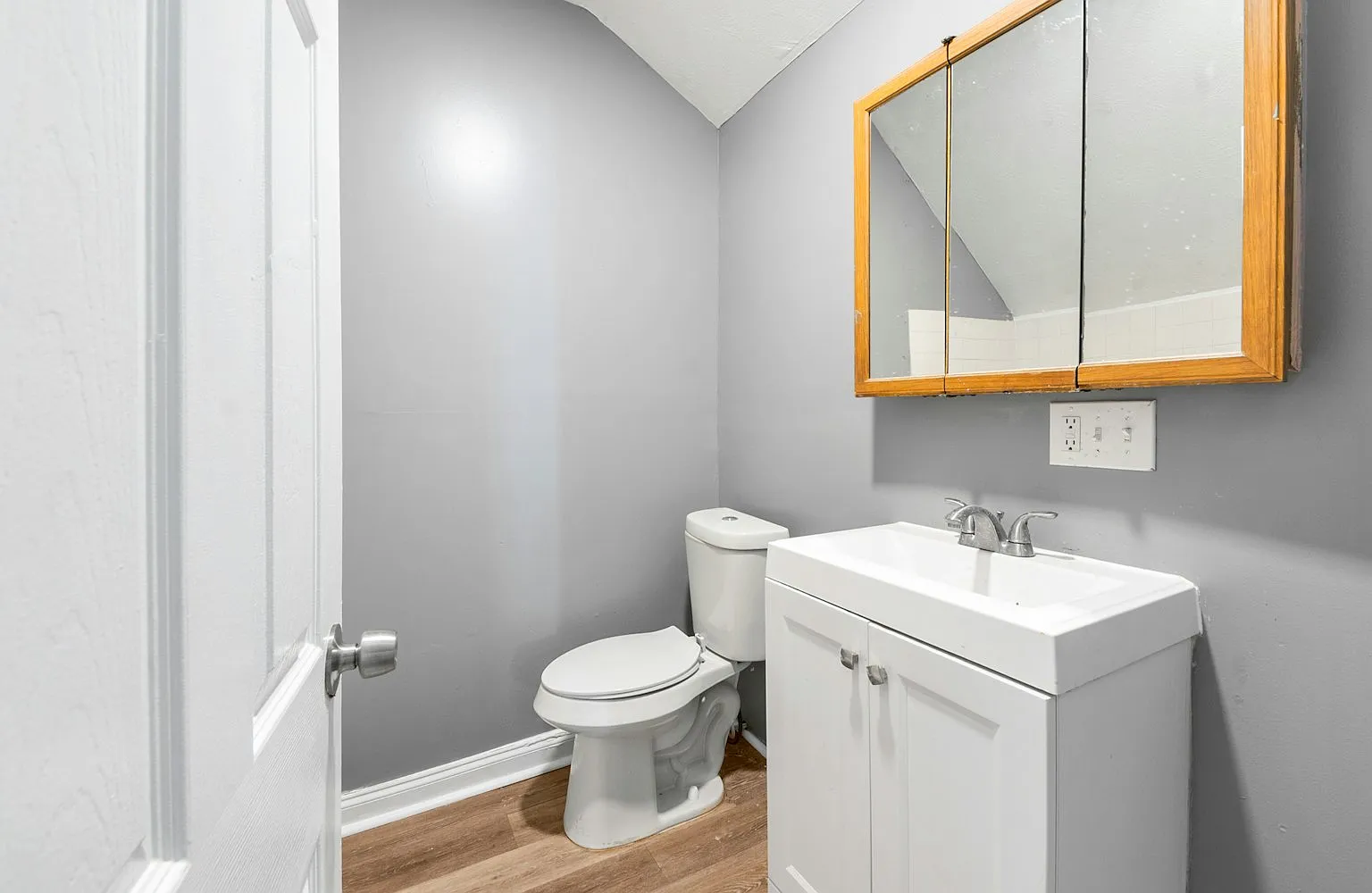 3549 East 105th Street — Photo 4