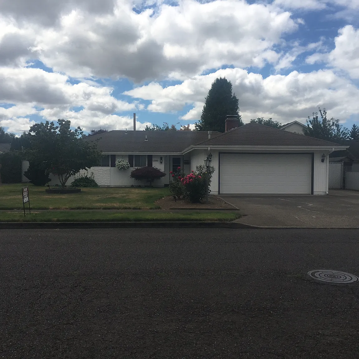 1380 Westwood Dr photo 1