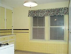 2nd image of 456 Shirley Ave