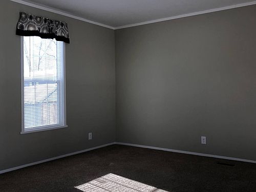 3rd image of 21 Polk Ct