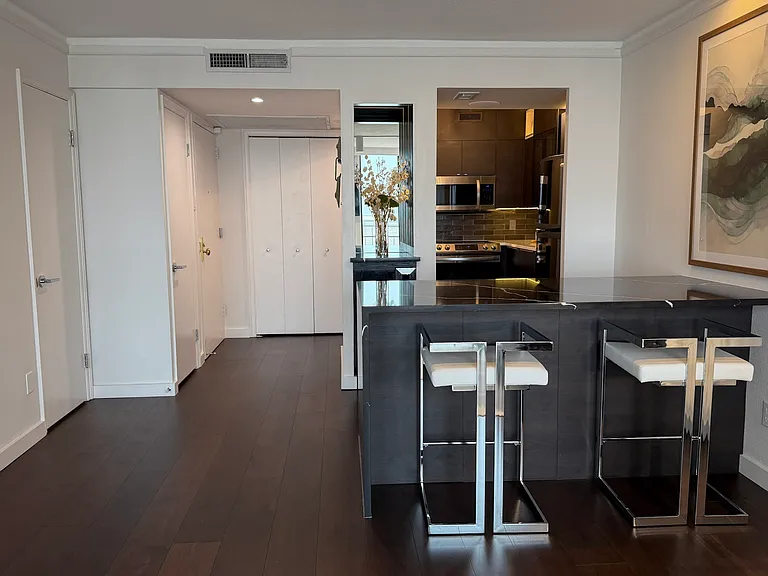 1122 Colorado St #1301 — Photo 9