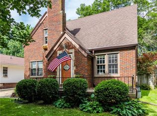 2104 39th St, Des Moines, IA 50310