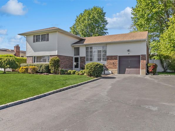 56 Hayrick Lane, Commack, NY 11725
