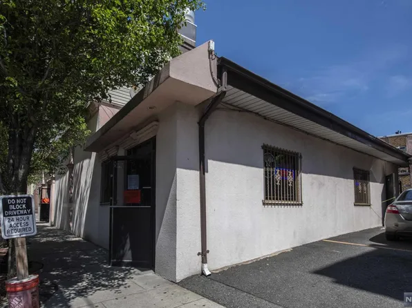 4208-4214 New York Ave, Union City, NJ 07087