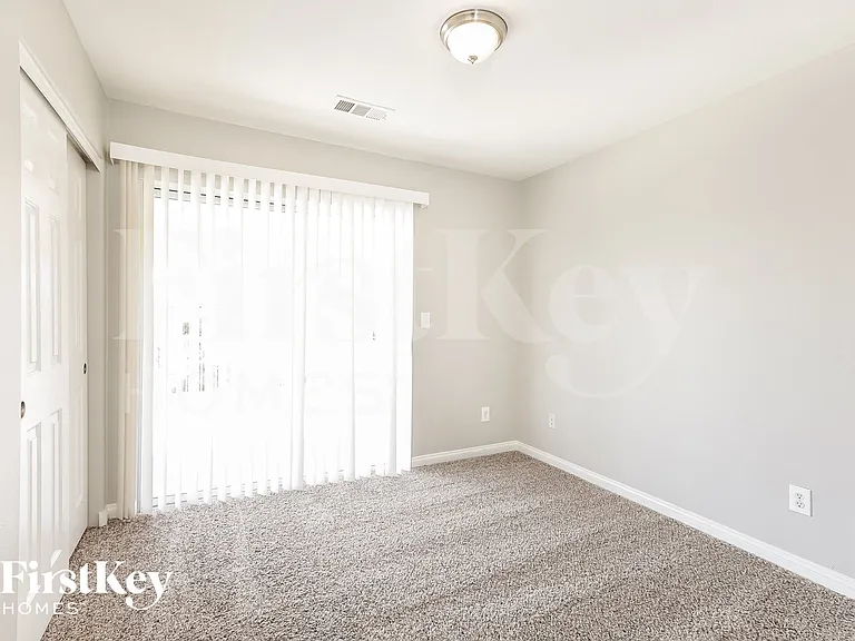 9501 Forest Lily Ct — Photo 12