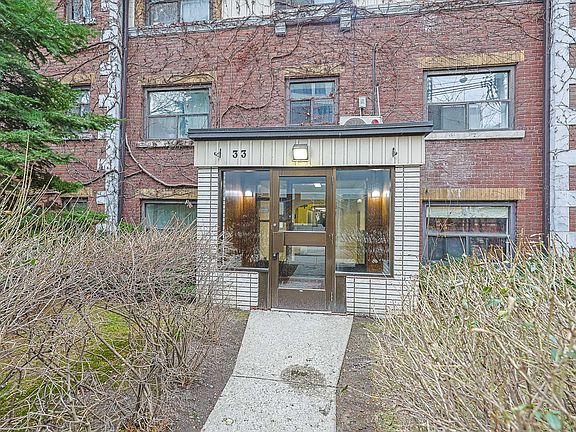 4th image of 33 Maitland St #303