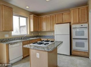 13034 Park Crescent Cir, Herndon, VA 20171