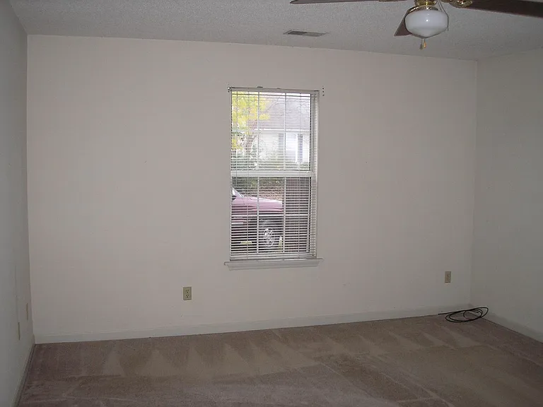414 Saddlebrooke Rd — Photo 7