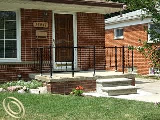3rd image of 13041 Nathaline Ave