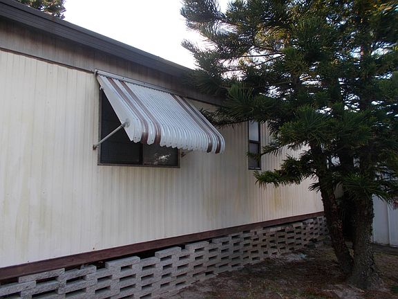 5th image of 836 Mandarin St