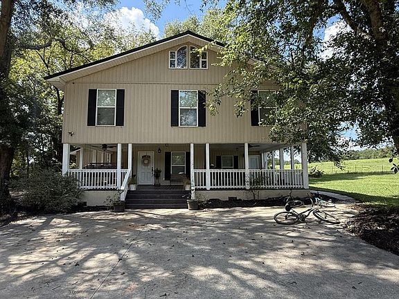 3rd image of 453 County Road 4412