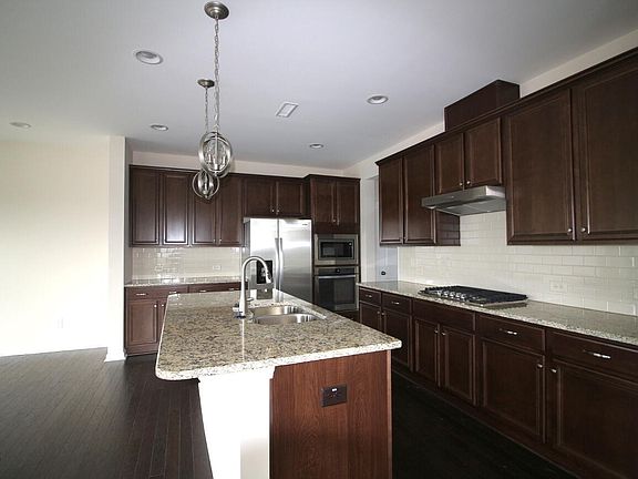 3rd image of 713 Crimson Sage Ln