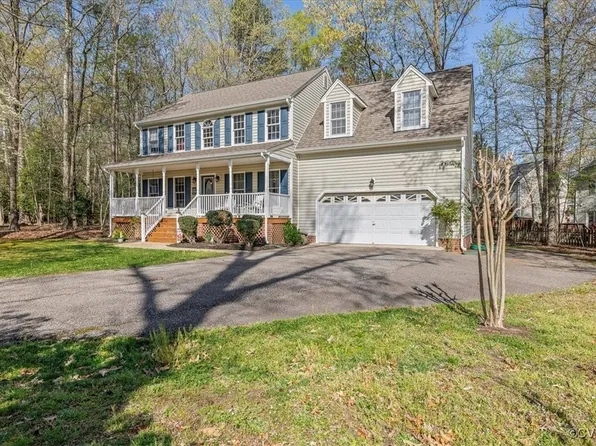 1012 Rockhaven Ct, Chester, VA 23836