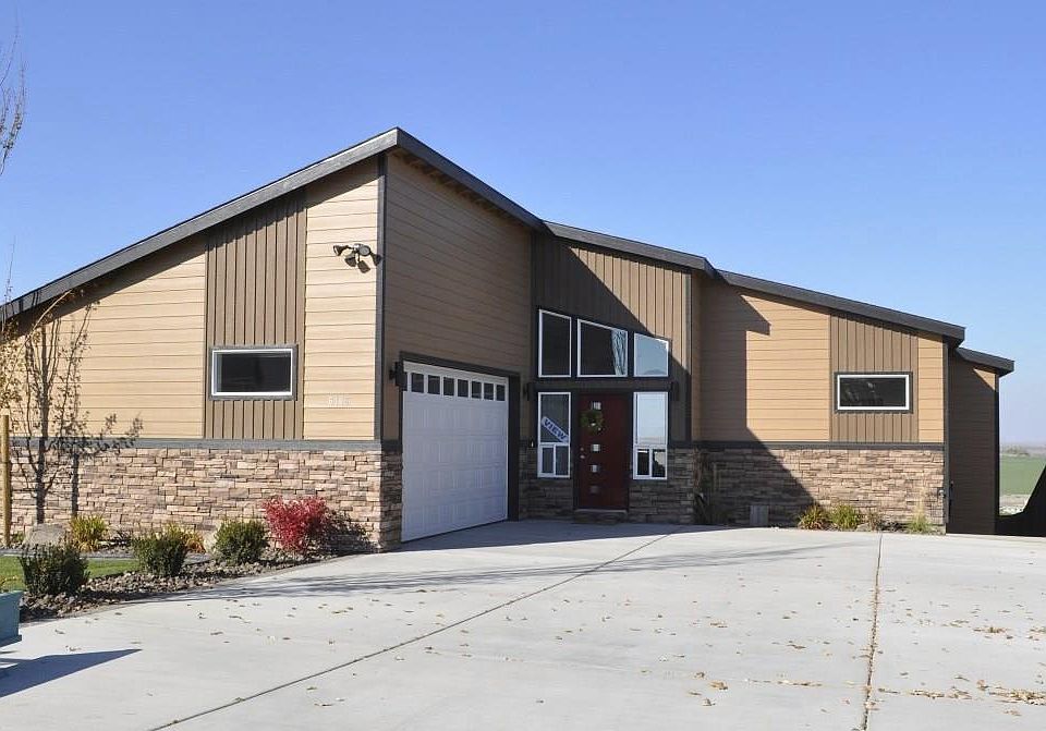 1st image of 4011 Maple Ln