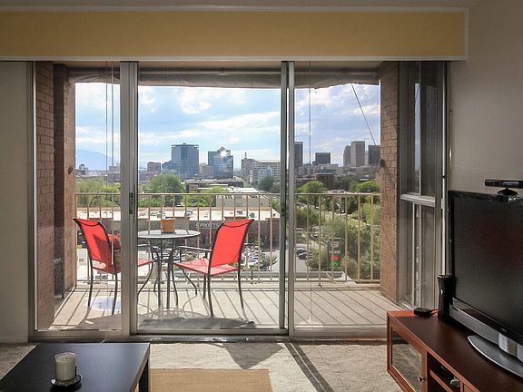 4th image of 710 E 200 S APT 8H