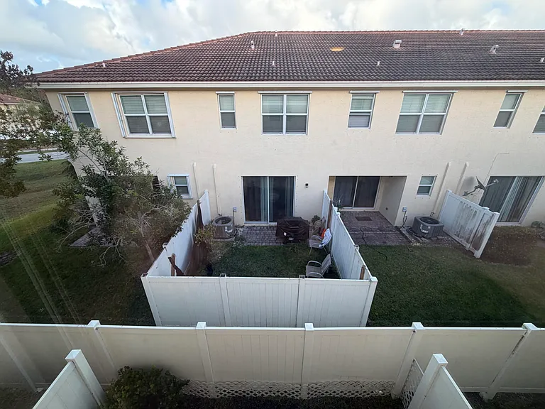 9491 SW Merlin Ct — Photo 34