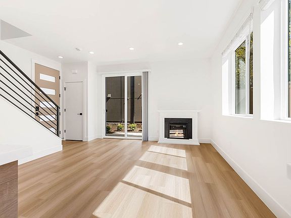 3rd image of 108 6th St S Unit B