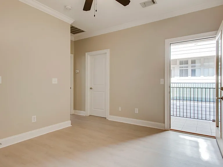 3120 Long Blvd #B — Photo 23
