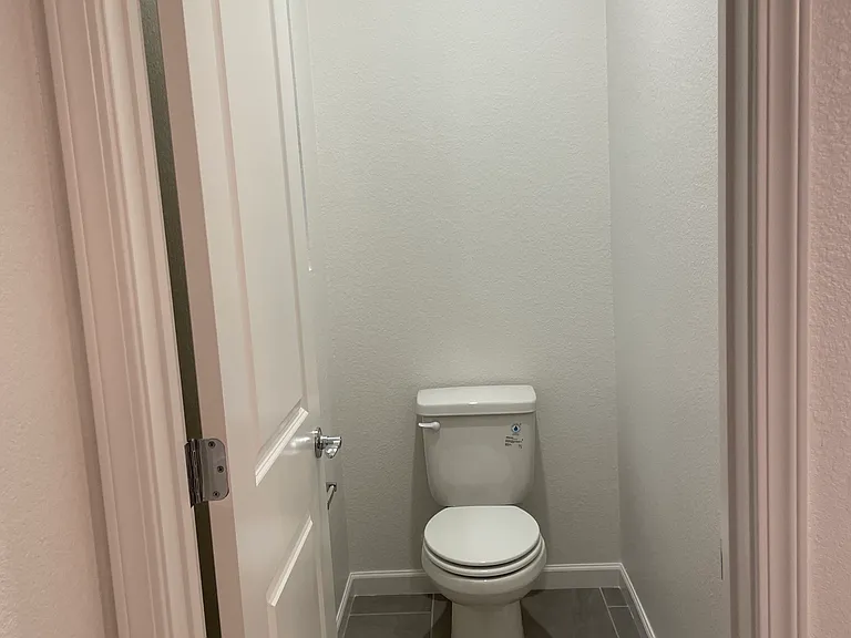 Master Room - Toilet