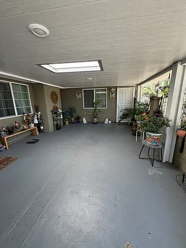 520 S Lexington Pl Photo 1