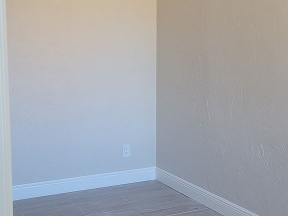 3rd image of 4585 14th Ave N