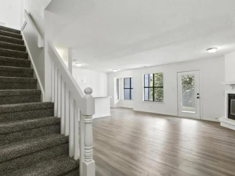 175 Private Road 1509 #14-B — Photo 9
