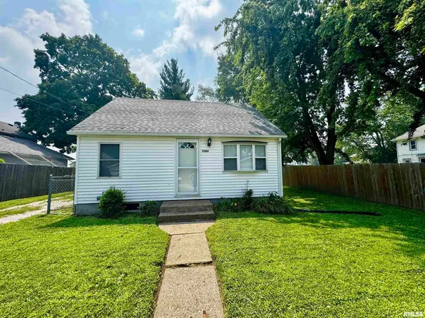 1204 20th Ave, Viola, IL 61486