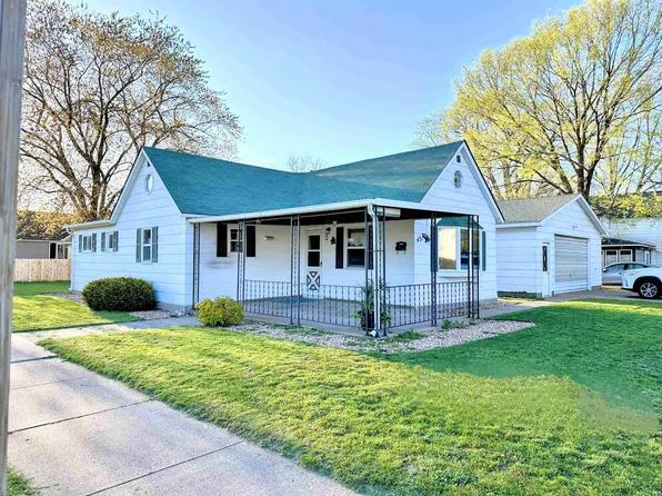 431 S Illinois St, Prairie Du Chien, WI 53821